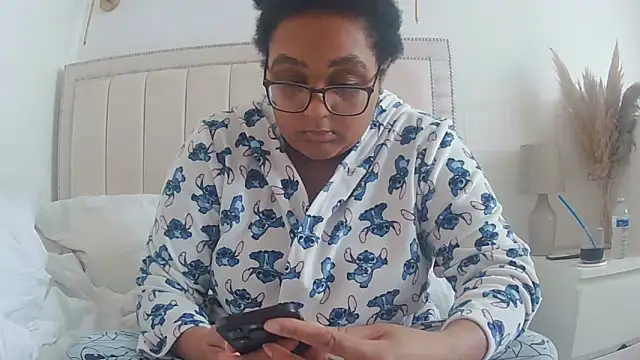 vanilla chocolate23 online show from 8, 11, 2025