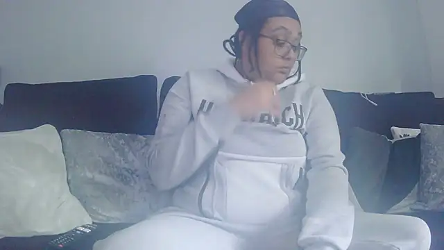 vanilla chocolate23 online show from 19, 5, 2026