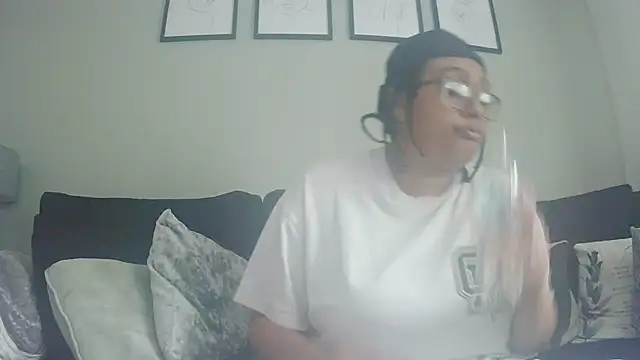 vanilla chocolate23 online show from 21, 5, 2026