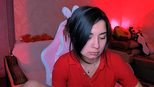 Snapshot of Swee_Alicee chatting on 12, 10, 2025 Swee Alicee online show from 12, 10, 2025