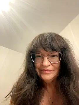 ZaraFay online show from 6, 1, 2026