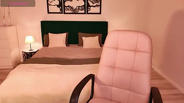 AdeliaKiss online show from 17, 3, 2026