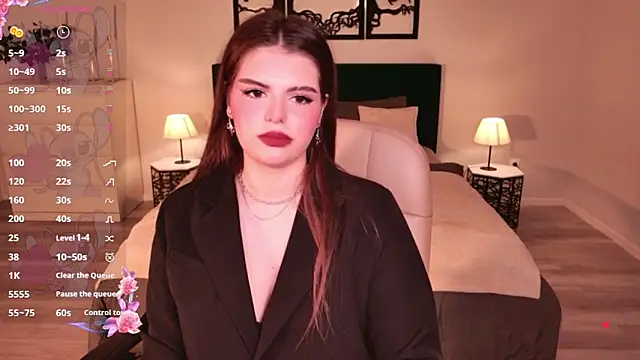 AdeliaKiss online show from 2, 4, 2026