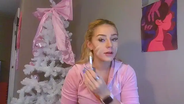 Snapshot of lexybabyxo chatting on 12, 11, 2025 lexybabyxo online show from 12, 11, 2025