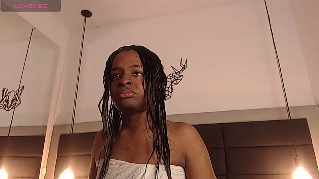 Snapshot of candy_lovee69 chatting on 2, 5, 2026 candy lovee69 online show from 2, 5, 2026