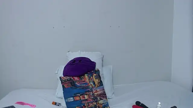 Nicol Love0 online show from 22, 3, 2025