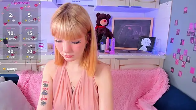 Linablueeyed online show from 23, 2, 2025