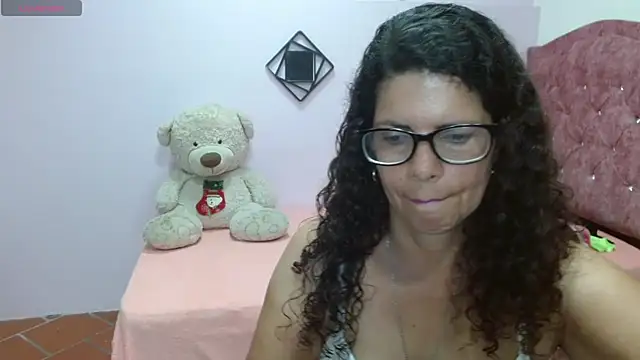 Snapshot of sila_bolum chatting on 1, 3, 2025 sila bolum online show from 1, 3, 2025
