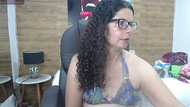 Snapshot of sila_bolum chatting on 3, 3, 2025 sila bolum online show from 3, 3, 2025
