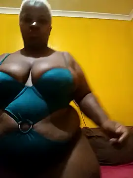 Snapshot of HotBootyBabe90 chatting on 7, 1, 2025 HotBootyBabe90 online show from 7, 1, 2025