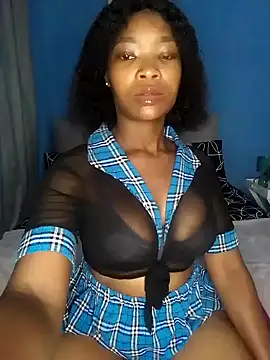 NunuBerry16 online show from 8, 2, 2025