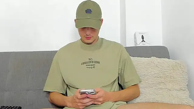 Snapshot of im_miike chatting on 13, 5, 2026 im miike online show from 13, 5, 2026
