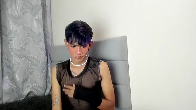 andrew uwu  online show from 28, 11, 2025