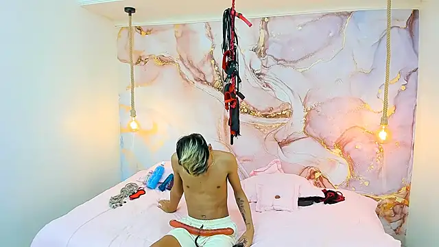 Snapshot of StrawwBoys chatting on 27, 12, 2024 StrawwBoys online show from 27, 12, 2024