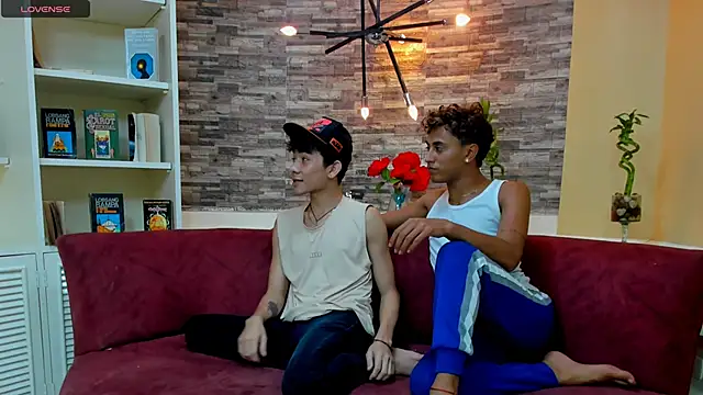 Snapshot of StrawwBoys chatting on 19, 3, 2025 StrawwBoys online show from 19, 3, 2025