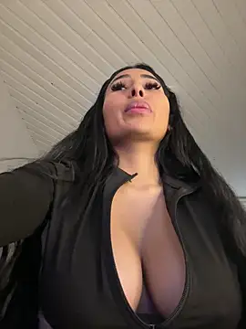 Anily Lovely online show from 31, 1, 2025