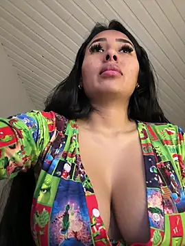 Anily Lovely online show from 7, 2, 2025