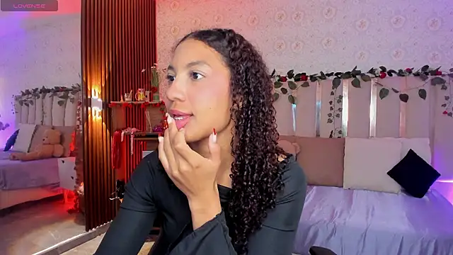 Daphnne tay online show from 9, 2, 2026