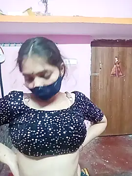 Cute-Simmi online show from 1, 1, 2025