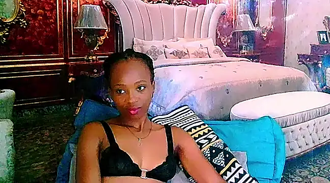 EbonyCreamy69 online show from 16, 12, 2024