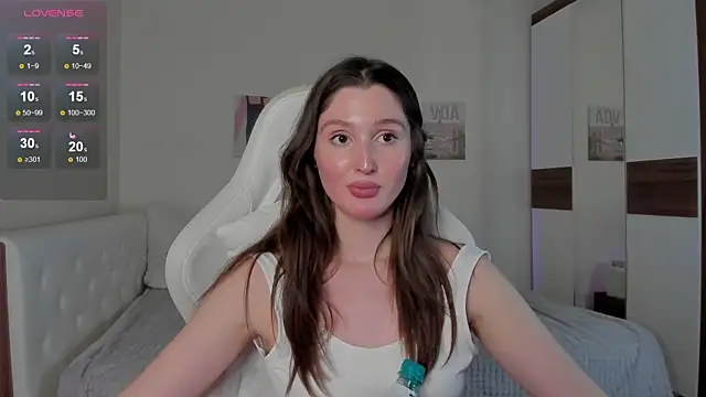 Snapshot of tender_babyy chatting on 9, 2, 2025 tender babyy online show from 9, 2, 2025