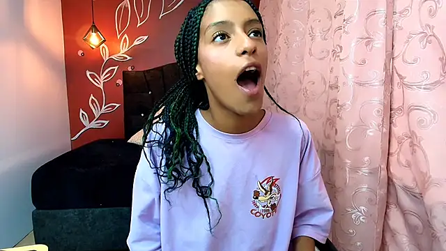 Zia Green online show from 14, 12, 2024