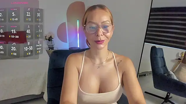 Snapshot of AvaCollinss chatting on 3, 10, 2025 AvaCollinss online show from 3, 10, 2025