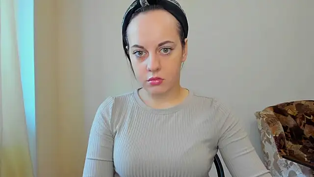 Sabrina Lavv online show from 19, 9, 2025