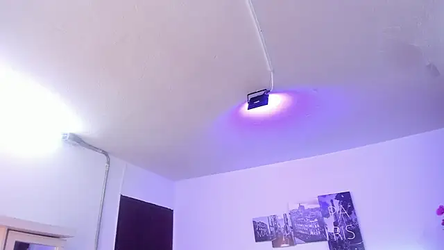 Amy Kiitty  online show from 28, 11, 2025