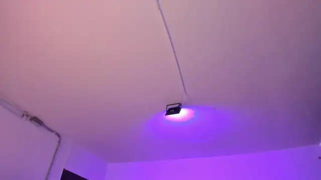 Amy Kiitty  online show from 20, 12, 2025