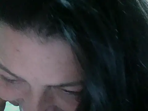 straichathot 08 online show from 5, 1, 2026