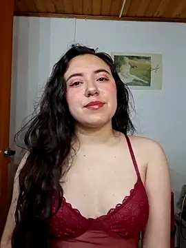Snapshot of Emi_chik chatting on 25, 4, 2026 Emi chik online show from 25, 4, 2026