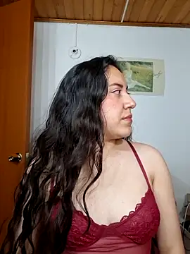 Snapshot of Emi_chik chatting on 3, 5, 2026 Emi chik online show from 3, 5, 2026