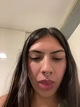 Argentiiniita online show from 4, 1, 2025