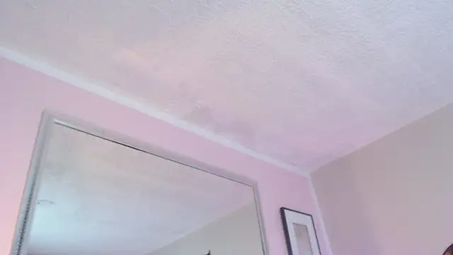 Ivyy Crystal online show from 23, 9, 2025