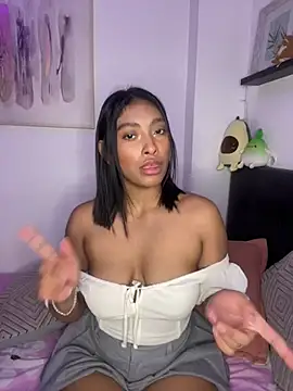 Isabella fasilier online show from 6, 2, 2025