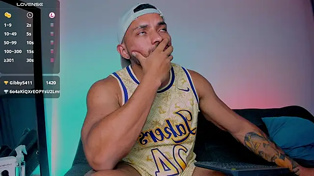 maximusclark1 online show from 2, 3, 2025