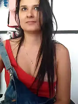Snapshot of elena_jonees chatting on 24, 1, 2025 elena jonees online show from 24, 1, 2025