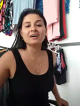 Snapshot of elena_jonees chatting on 27, 1, 2025 elena jonees online show from 27, 1, 2025