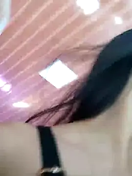 Snapshot of elena_jonees chatting on 6, 2, 2025 elena jonees online show from 6, 2, 2025