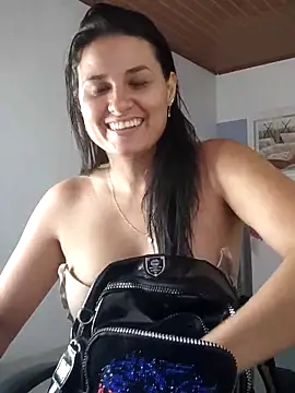 Snapshot of elena_jonees chatting on 14, 3, 2025 elena jonees online show from 14, 3, 2025