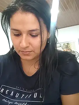 Snapshot of elena_jonees chatting on 18, 3, 2025 elena jonees online show from 18, 3, 2025