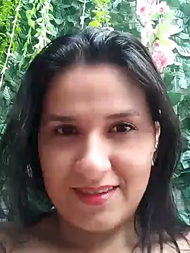Snapshot of elena_jonees chatting on 30, 9, 2025 elena jonees online show from 30, 9, 2025