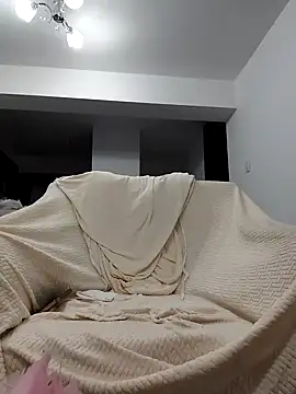 ARIANA SAENS online show from 1, 2, 2025