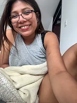 ARIANA SAENS online show from 3, 2, 2025