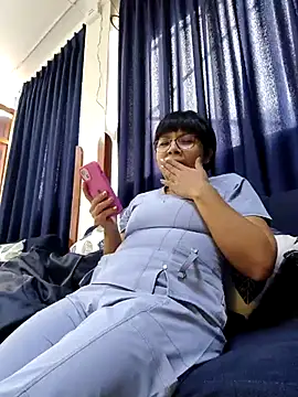 ARIANA SAENS online show from 9, 4, 2026