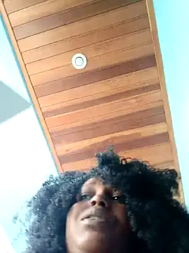 Snapshot of annybarros21 chatting on 19, 9, 2025 annybarros21 online show from 19, 9, 2025