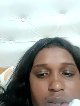 Snapshot of annybarros21 chatting on 10, 4, 2026 annybarros21 online show from 10, 4, 2026