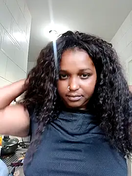Snapshot of annybarros21 chatting on 7, 5, 2026 annybarros21 online show from 7, 5, 2026