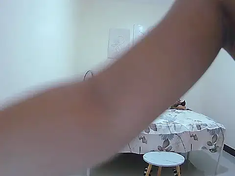 naughtywife811 online show from 20, 12, 2025